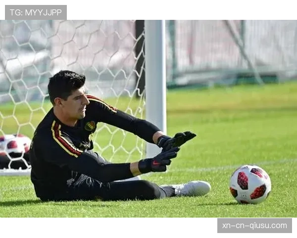 库尔图瓦如何以金手套表现支撑比利时黄金一代的世界杯征程