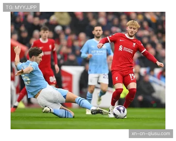 B费在对阵曼城与利物浦的关键战中表现为何起伏？